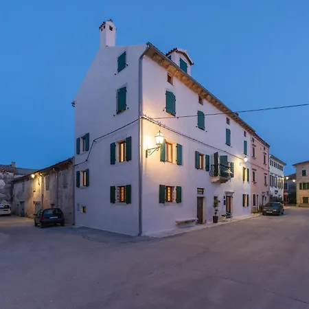 Flavia * Svetvinčenat