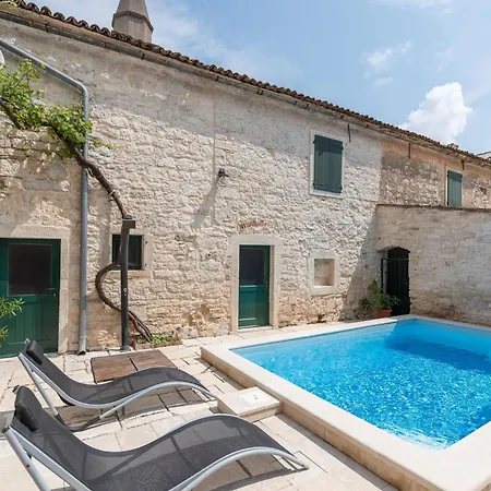 Villa Flavia